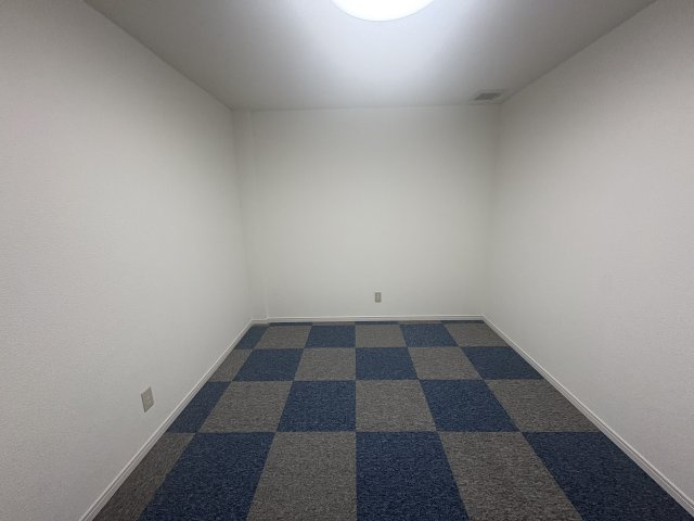 カリンビル
