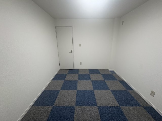カリンビル