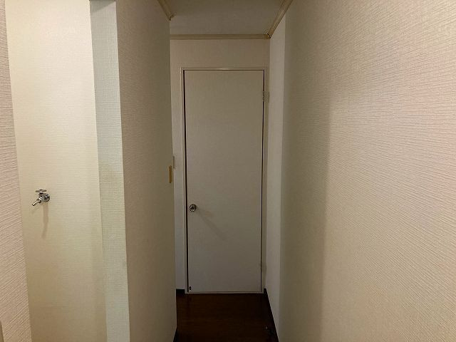 ハイツオクサワの玄関
