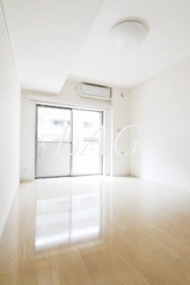 【居間・リビング】 | リガーレ・プレズント氷川台 | 洋室のお部屋です。