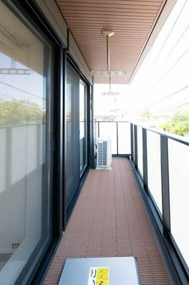 ｍａｎｏｉｒ　ｙｕｋｉｇａｙａ　マノワールユキガヤのバルコニー