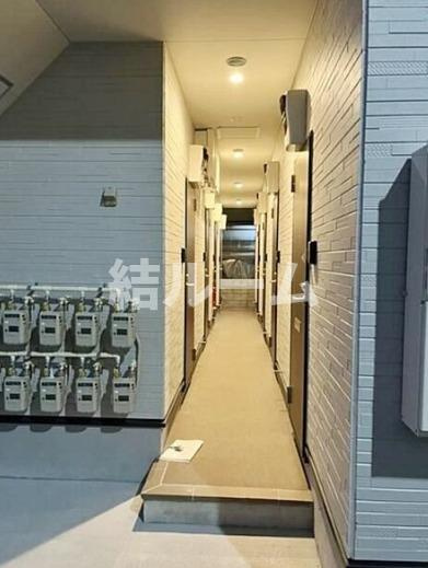 板橋区仲町のアパートのエントランス