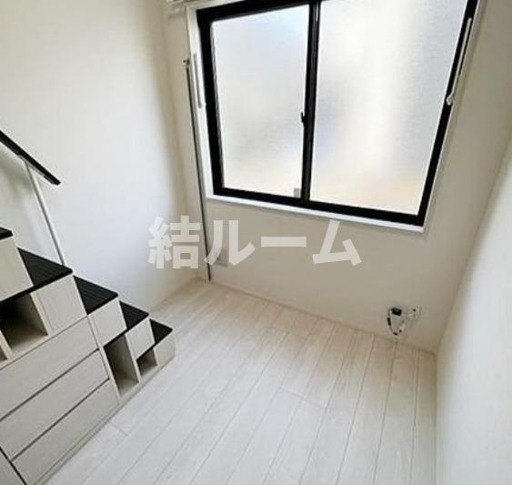 板橋区仲町のアパートの居間・リビング