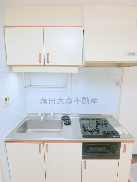 日興パレス羽田パ－トⅡのキッチン|グリル付き2口ガスコンロのシステムキッチン　