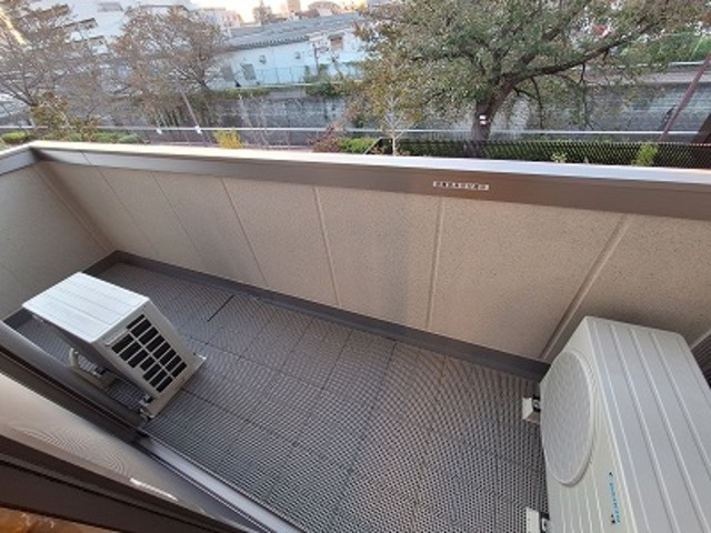クレールロジュマンのバルコニー
