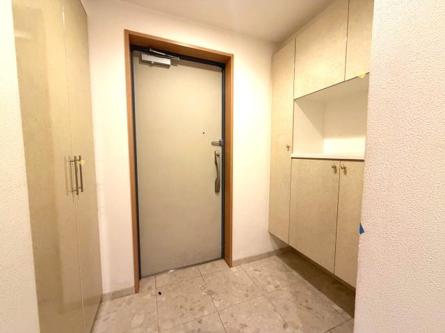 ロータリーパレス一之江の玄関