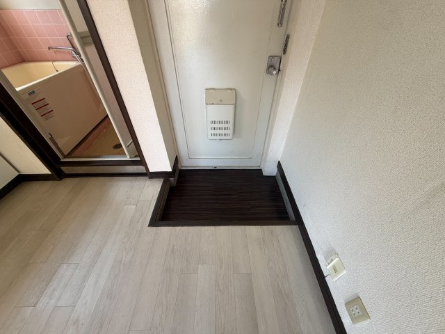 第一田中ビルの玄関