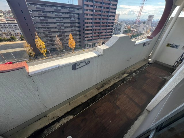 第1マンション寺直のバルコニー