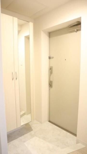 コスモス江古田の玄関