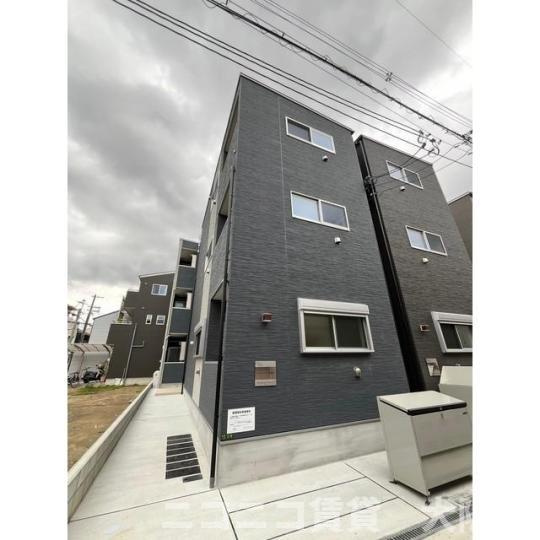 大阪市生野区中川西１丁目のアパート
