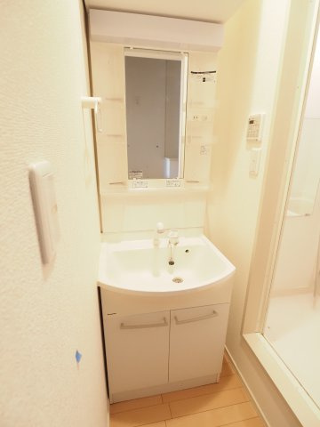【独立洗面台】 | ディアコート幡ヶ谷 | 洗面所（同タイプ別部屋参考写真です）