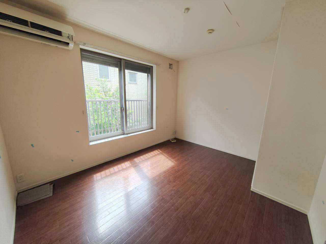 ラパン　アジルの居間・リビング|★南向きのお部屋です★クリーニング前となります