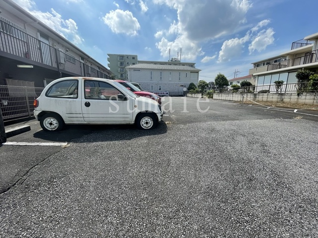 コスモハイツの駐車場|駐車場です♪