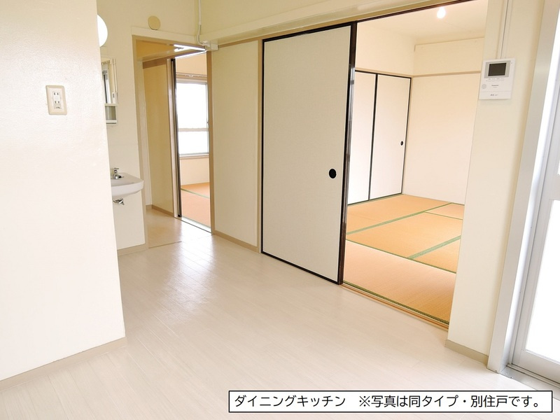 ★モニター付きインターホン★