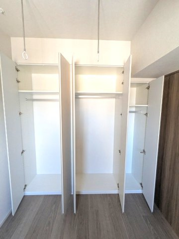 FRENCIA御徒町の設備|5帖洋室のクローゼット