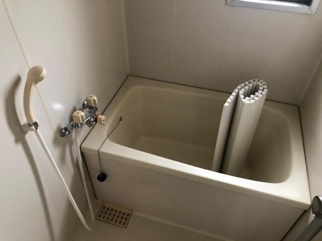 ロイヤルグリーン八千代４号棟の浴室