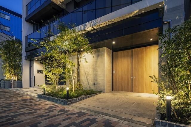 プレディアコート三軒茶屋のエントランス