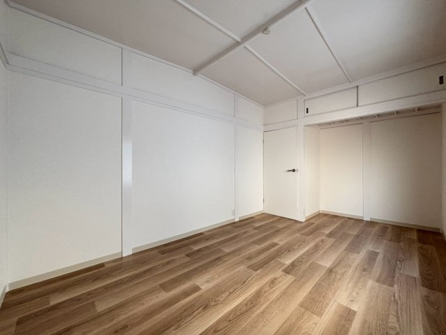 鳳東町7丁　テラスハウスのその他