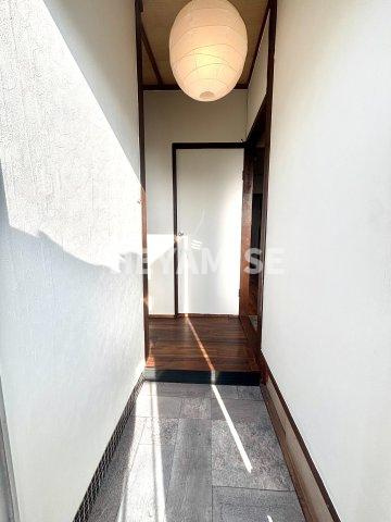 PEACE HOME 白木の玄関