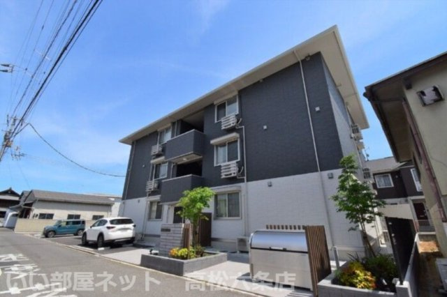 Ｄ－ＲＯＯＭ春日Ａ