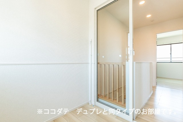 トライアングルコートのその他|反転してます