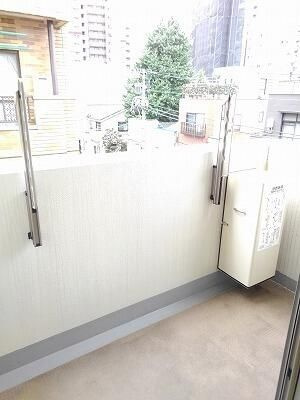 サンライフ文京のバルコニー