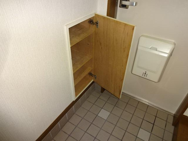 グランチェスタⅡの玄関|下駄箱