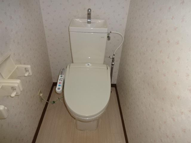 グランチェスタⅡのトイレ|シャワー付トイレ