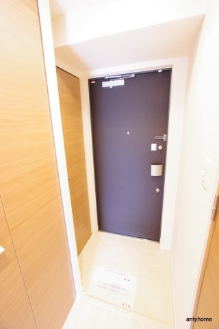 メインステージ大阪North Mark　仲介手数料無料の玄関