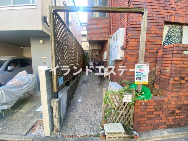 フローレンス駒沢　女性限定　角部屋　通風良好のその他共用部分