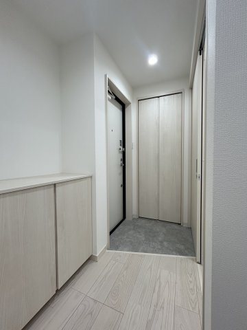 ヴェルメゾン三津屋中の玄関
