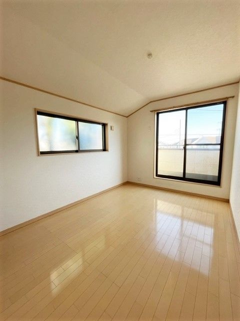 柏市東柏1丁目戸建住宅の洋室