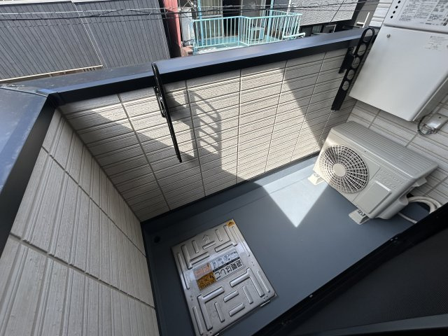ヴェルメゾン三津屋中のバルコニー
