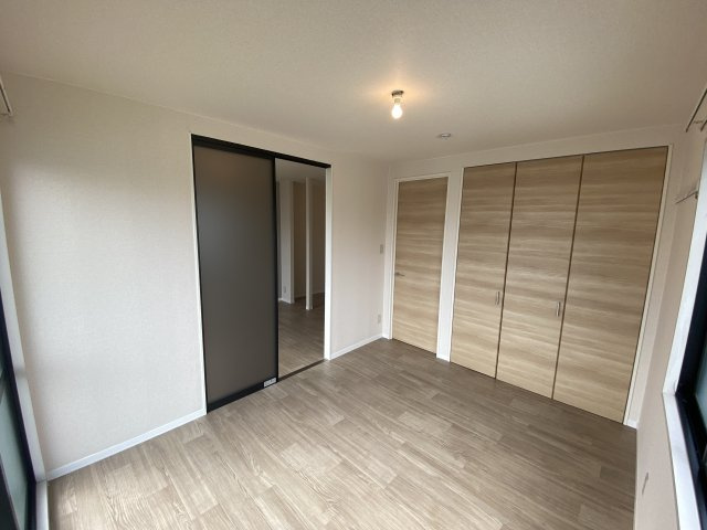 ハイツ萩の洋室