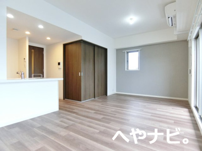 【居間・リビング】 | S-RESIDENCE茶屋ヶ坂East | ★12.2帖のリビング
