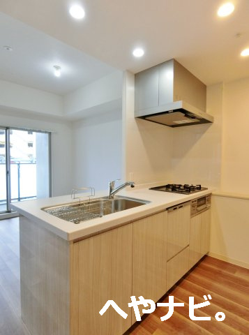 【キッチン】 | S-RESIDENCE茶屋ヶ坂East | ★3口コンロのシステムキッチン