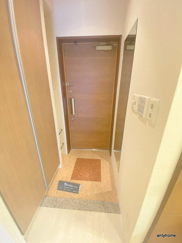 マスターズレジデンス道頓堀3　仲介手数料無料の玄関