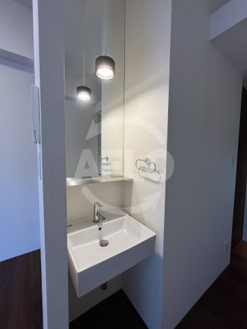 JJコート市岡の独立洗面台|JJコート市岡　独立洗面台