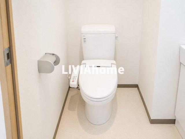 渋谷区元代々木町の賃貸マンションのトイレ|同シリーズの参考写真です。実際の設備・内装は現況を優先とさせていただきます。