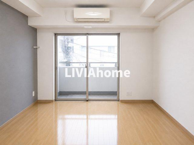 渋谷区元代々木町の賃貸マンションの居間・リビング|同シリーズの参考写真です。実際の設備・内装は現況を優先とさせていただきます。