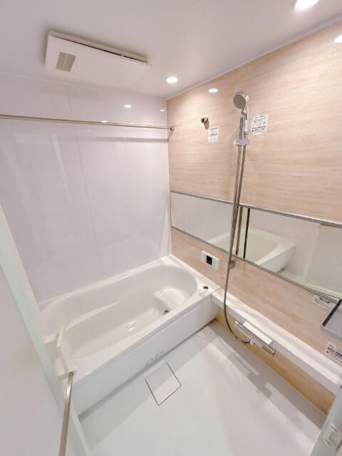 ＢＬＥＳＳ三軒茶屋ＥＡＳＴの浴室