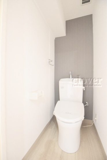 【トイレ】 | グリーンキャピタル広尾 | トイレはもともと個人の領域である自宅の中でも、最もプライベートな空間です。だからこそ、ほしい「落ち着き」がここにあります。～即日のご見学可能～　お問合せはお気軽にどうぞ。

