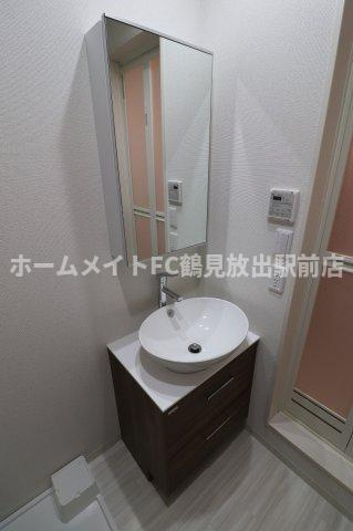 大阪市城東区東中浜６丁目のアパートの独立洗面台
