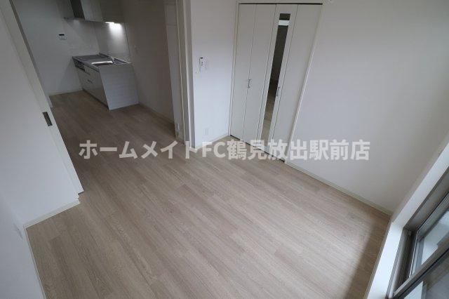 大阪市鶴見区茨田大宮４丁目のアパートの洋室