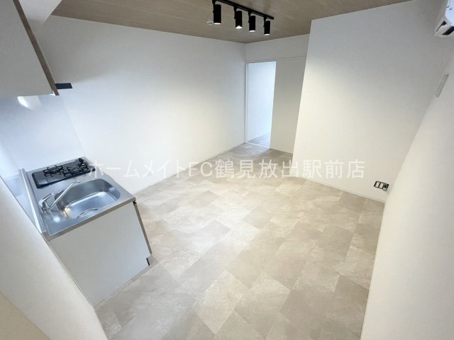 大阪市鶴見区今津中１丁目の賃貸マンションの居間・リビング