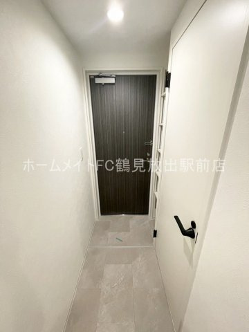 大阪市鶴見区今津中１丁目の賃貸マンションの玄関