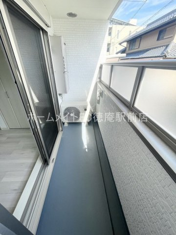 大阪市鶴見区諸口２丁目のハイツのバルコニー