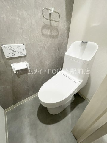 大阪市鶴見区諸口２丁目のハイツのトイレ