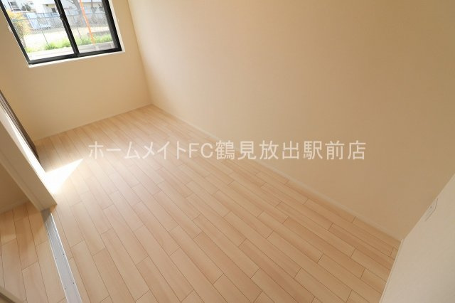 東大阪市稲田新町２丁目のアパートの洋室
