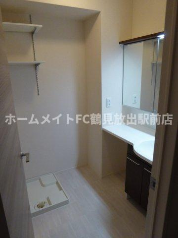 東大阪市楠根１丁目のアパートの洗面所